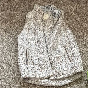 Gray Sherpa Vest with Zipper Pockets